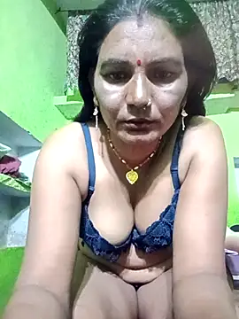 Snapshot of ZIVAA chatting on January 14, 2026, 8:09 am ZIVAA online show from January 14, 2026, 8:09 am