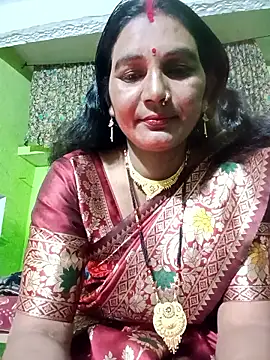 Snapshot of ZIVAA chatting on February 5, 2026, 4:22 pm ZIVAA online show from February 5, 2026, 4:22 pm