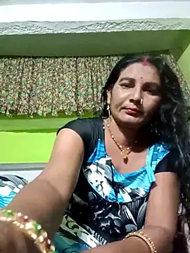 Snapshot of ZIVAA chatting on February 20, 2026, 9:21 am ZIVAA online show from February 20, 2026, 9:21 am