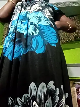 Snapshot of ZIVAA chatting on February 24, 2026, 4:32 am ZIVAA online show from February 24, 2026, 4:32 am