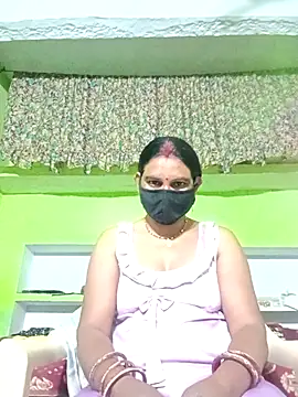 Snapshot of ZIVAA chatting on April 2, 2026, 8:45 am ZIVAA online show from April 2, 2026, 8:45 am