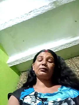 Snapshot of ZIVAA chatting on April 17, 2026, 11:08 pm ZIVAA online show from April 17, 2026, 11:08 pm