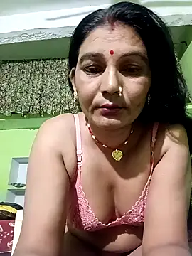 Snapshot of ZIVAA chatting on May 7, 2026, 7:52 pm ZIVAA online show from May 7, 2026, 7:52 pm