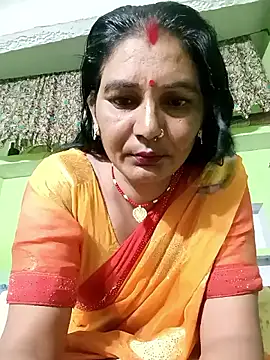 Snapshot of ZIVAA chatting on May 11, 2026, 8:42 am ZIVAA online show from May 11, 2026, 8:42 am