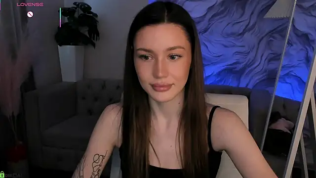 Aria Mila online show from March 27, 2026, 3:23 am