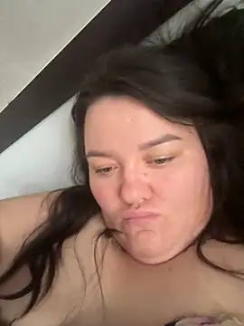 SunnyLeila2101 online show from September 18, 2025, 10:06 am