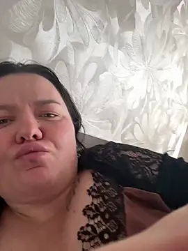 Snapshot of SunnyLeila2101 chatting on February 1, 2026, 10:58 am SunnyLeila2101 online show from February 1, 2026, 10:58 am