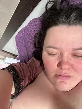 Snapshot of SunnyLeila2101 chatting on February 11, 2026, 11:48 am SunnyLeila2101 online show from February 11, 2026, 11:48 am