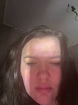 Snapshot of SunnyLeila2101 chatting on February 17, 2026, 8:15 pm SunnyLeila2101 online show from February 17, 2026, 8:15 pm