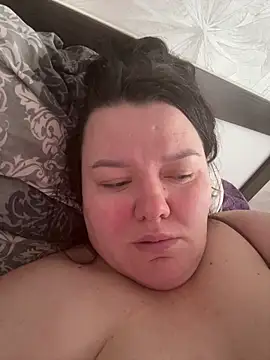 Snapshot of SunnyLeila2101 chatting on February 24, 2026, 9:40 am SunnyLeila2101 online show from February 24, 2026, 9:40 am