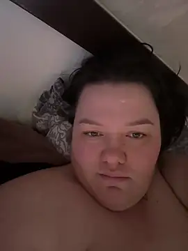 Snapshot of SunnyLeila2101 chatting on February 25, 2026, 3:21 pm SunnyLeila2101 online show from February 25, 2026, 3:21 pm