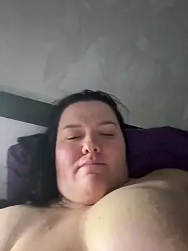 Snapshot of SunnyLeila2101 chatting on February 27, 2026, 7:47 pm SunnyLeila2101 online show from February 27, 2026, 7:47 pm