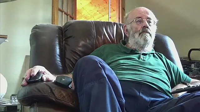 janzer13 online show from October 31, 2025, 2:40 pm