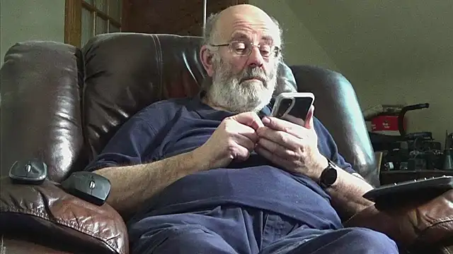 janzer13 online show from February 18, 2026, 2:35 pm