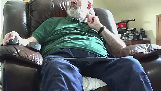 janzer13 online show from April 19, 2026, 1:10 pm