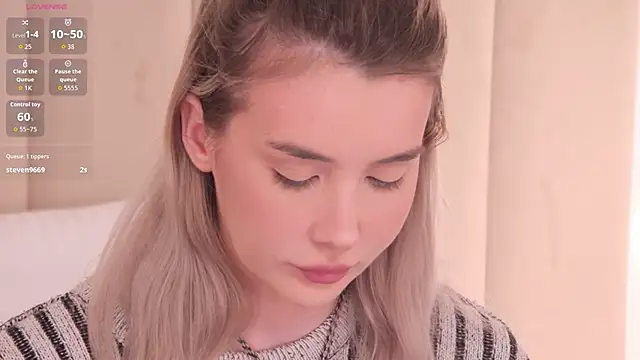 Nesolla online show from January 5, 2026, 7:17 pm