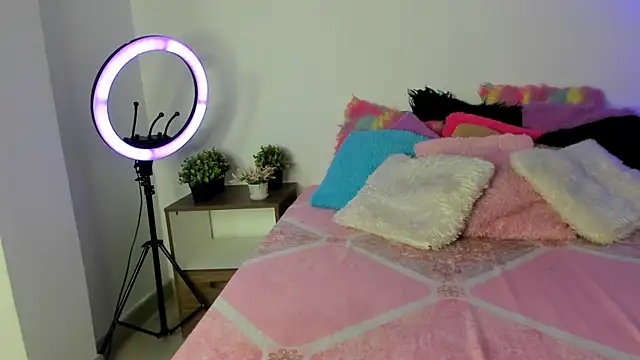 bell popperr  online show from January 14, 2026, 7:08 pm