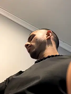 ArturoCardona  online show from October 11, 2025, 12:26 pm