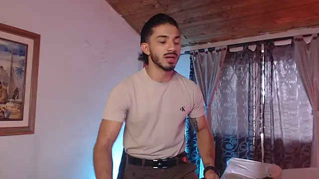 Snapshot of ArturoCardona_ chatting on May 17, 2026, 3:52 pm ArturoCardona online show from May 17, 2026, 3:52 pm