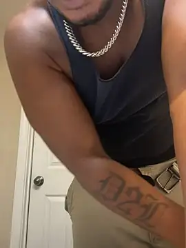 KeYBuMp323 online show from October 19, 2025, 3:01 pm