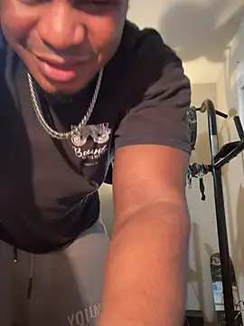 KeYBuMp323 online show from January 18, 2026, 3:43 am