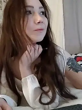 Snapshot of _San_Sara_ chatting on November 14, 2025, 5:28 am San Sara online show from November 14, 2025, 5:28 am