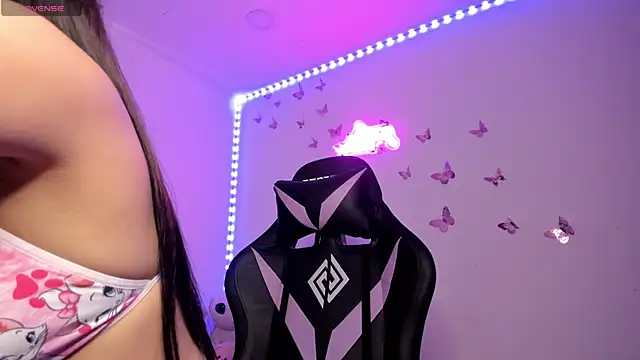 Snapshot of tiffany_sofia_1 chatting on December 2, 2025, 8:59 pm tiffany sofia 1 online show from December 2, 2025, 8:59 pm