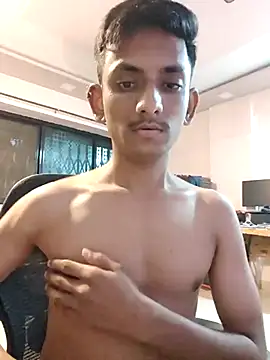 yung cplz online show from November 28, 2025, 5:37 pm