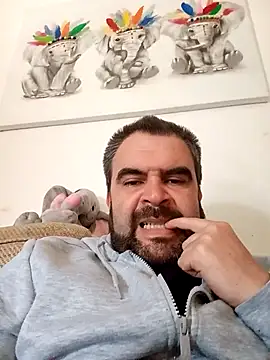 HairypapaK online show from April 22, 2026, 12:18 pm