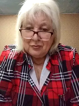 Alexia64231 online show from December 17, 2025, 5:46 am