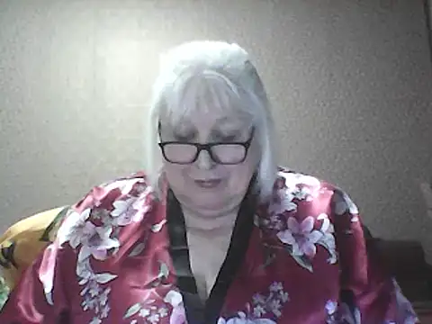Snapshot of Alexia64231 chatting on March 7, 2026, 5:32 pm Alexia64231 online show from March 7, 2026, 5:32 pm