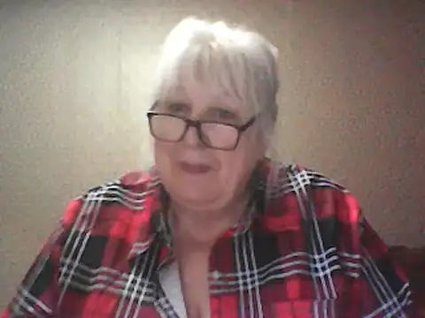 Snapshot of Alexia64231 chatting on March 17, 2026, 6:44 pm Alexia64231 online show from March 17, 2026, 6:44 pm