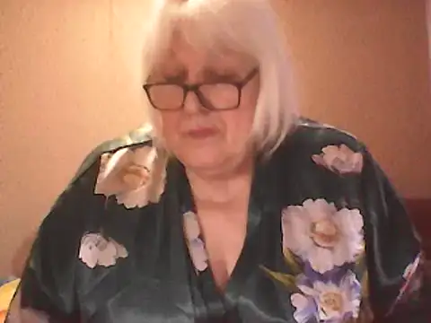 Snapshot of Alexia64231 chatting on March 21, 2026, 8:19 am Alexia64231 online show from March 21, 2026, 8:19 am