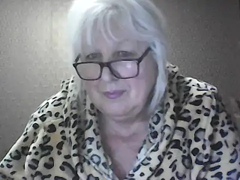 Snapshot of Alexia64231 chatting on April 6, 2026, 6:53 pm Alexia64231 online show from April 6, 2026, 6:53 pm