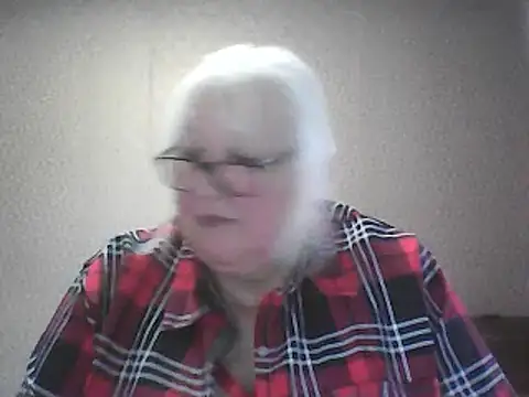 Alexia64231 online show from April 25, 2026, 1:41 pm