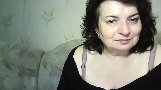 Snapshot of LedyNika chatting on May 15, 2026, 4:36 pm LedyNika online show from May 15, 2026, 4:36 pm