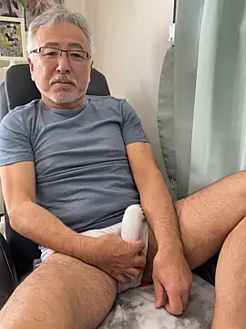 gholly2007 online show from October 10, 2025, 2:21 am