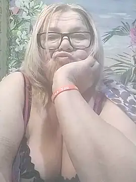 Snapshot of MargaritaSweet51 chatting on February 22, 2026, 12:56 am MargaritaSweet51 online show from February 22, 2026, 12:56 am