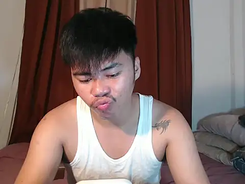Snapshot of hot_emman chatting on May 14, 2026, 12:39 am hot emman online show from May 14, 2026, 12:39 am