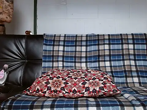 oxxy jean online show from September 21, 2025, 8:43 pm