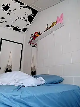 oxxy jean online show from February 27, 2026, 1:11 pm