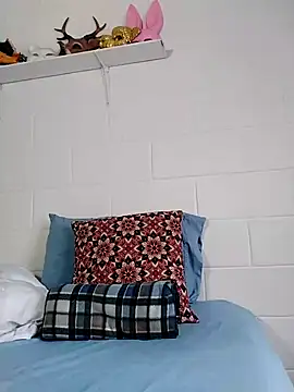 oxxy jean online show from March 3, 2026, 12:33 pm