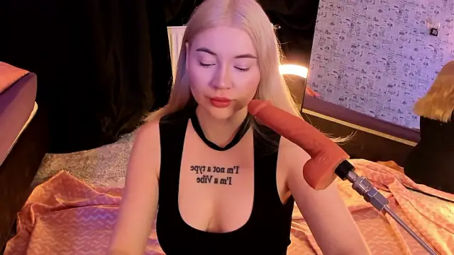 Lillie Berry online show from January 17, 2026, 4:39 am