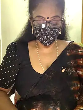 Snapshot of sweet-lotus chatting on September 23, 2025, 8:17 am sweet-lotus online show from September 23, 2025, 8:17 am