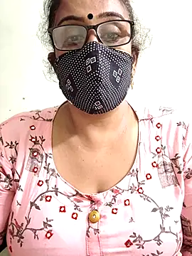 Snapshot of sweet-lotus chatting on September 25, 2025, 12:53 pm sweet-lotus online show from September 25, 2025, 12:53 pm