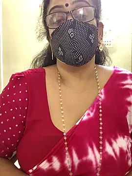 Snapshot of sweet-lotus chatting on October 3, 2025, 8:44 am sweet-lotus online show from October 3, 2025, 8:44 am