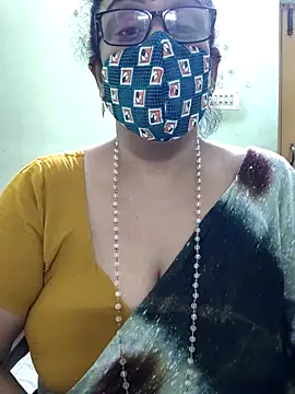 Snapshot of sweet-lotus chatting on October 6, 2025, 1:41 pm sweet-lotus online show from October 6, 2025, 1:41 pm