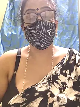 Snapshot of sweet-lotus chatting on November 6, 2025, 5:14 pm sweet-lotus online show from November 6, 2025, 5:14 pm