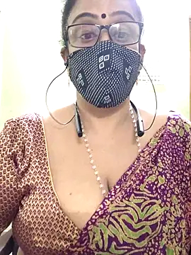 Snapshot of sweet-lotus chatting on November 10, 2025, 5:17 am sweet-lotus online show from November 10, 2025, 5:17 am