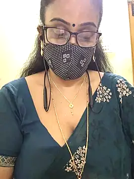 sweet-lotus online show from February 11, 2026, 5:12 am